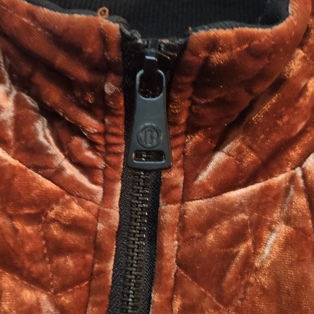 Bernardo Quilted Velvet Bomber Jacket, Size S - Picture 8 of 12
